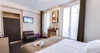 Source Hotel