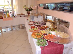 Petit déjeuner compris