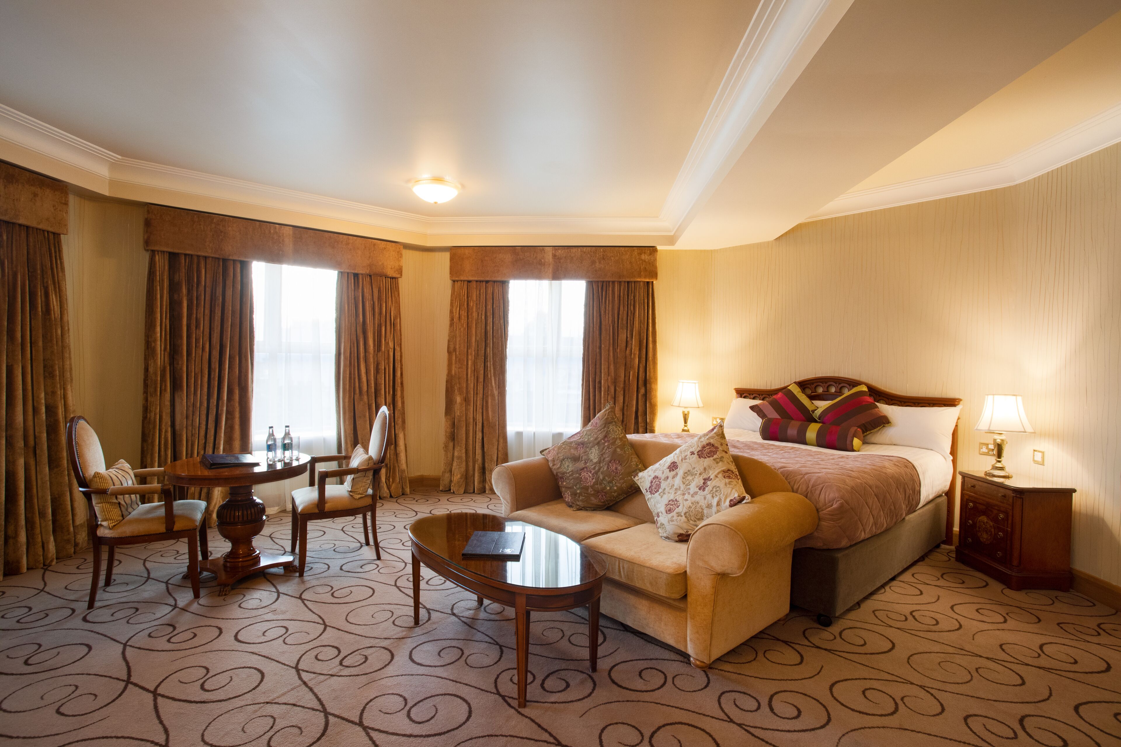 premium bedding, in-room safe, individually furnished, desk