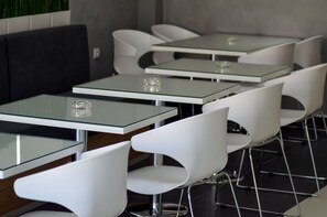 Bar (in der Unterkunft)