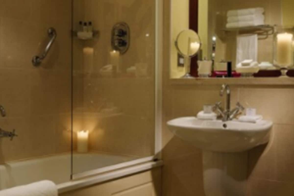 bathrobes, slippers, towels