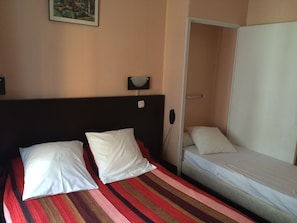 Room - Hôtel Trianon Vincennes (Vincennes)