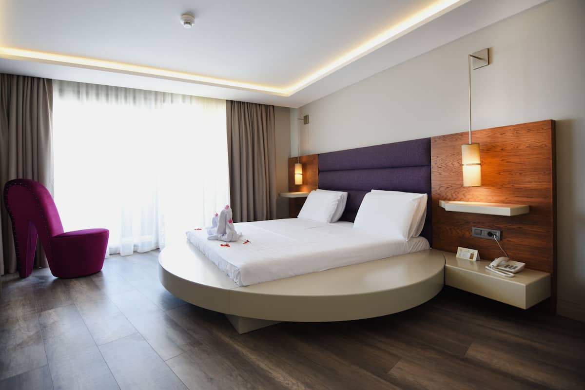 Superior Room | Premium bedding, minibar, in-room safe, desk
