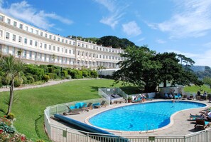 Front of property - Osborne Hotel (Torquay)