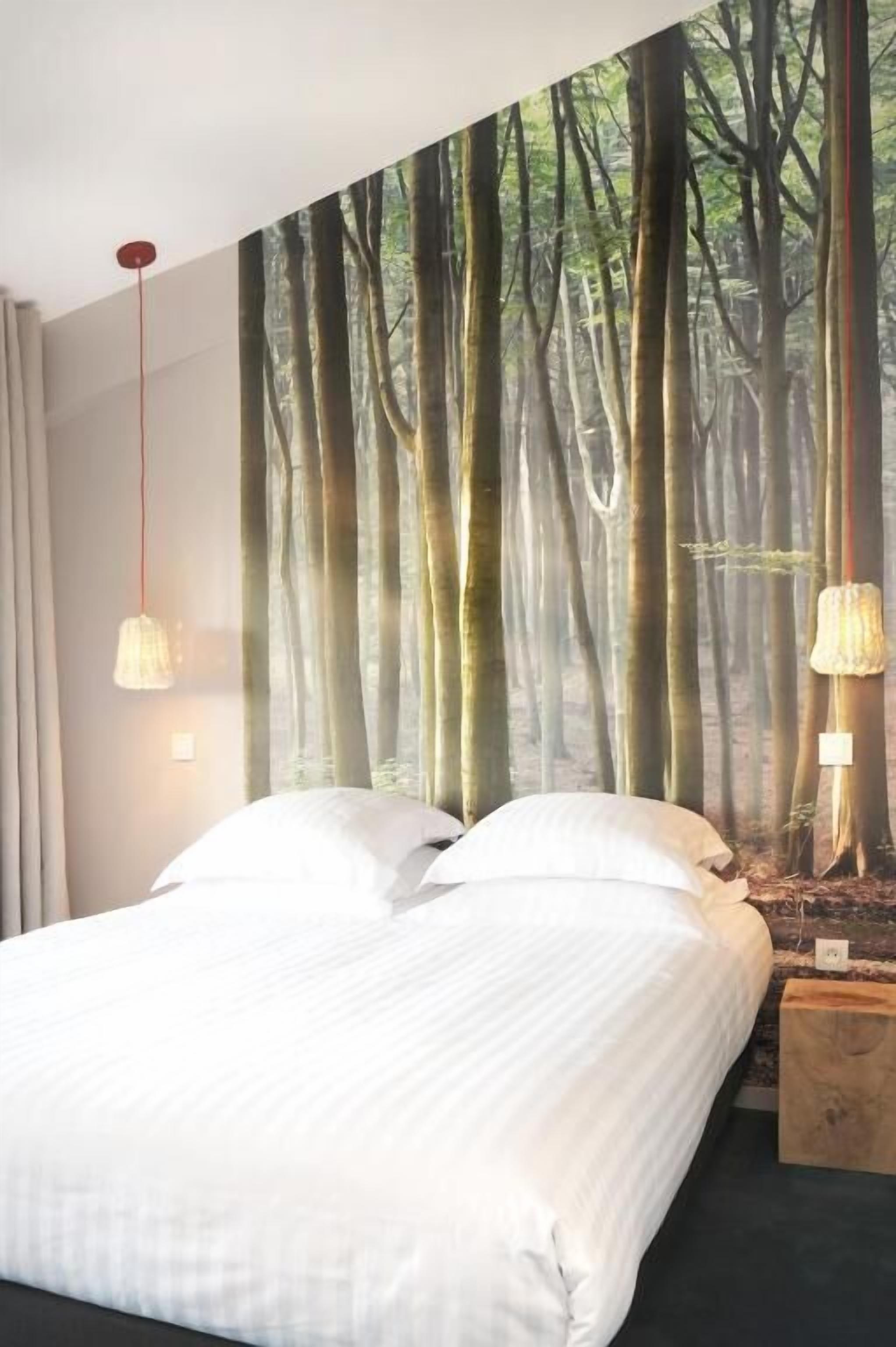 고급 침구, 책상, 방음 설비, 다리미/다리미판