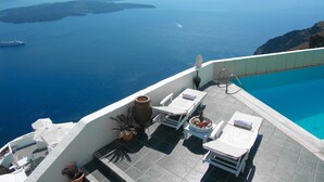 View from property - Aeolos Art and Eco Suites - Adults Only (Santorini)