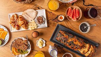 Petit déjeuner continental compris