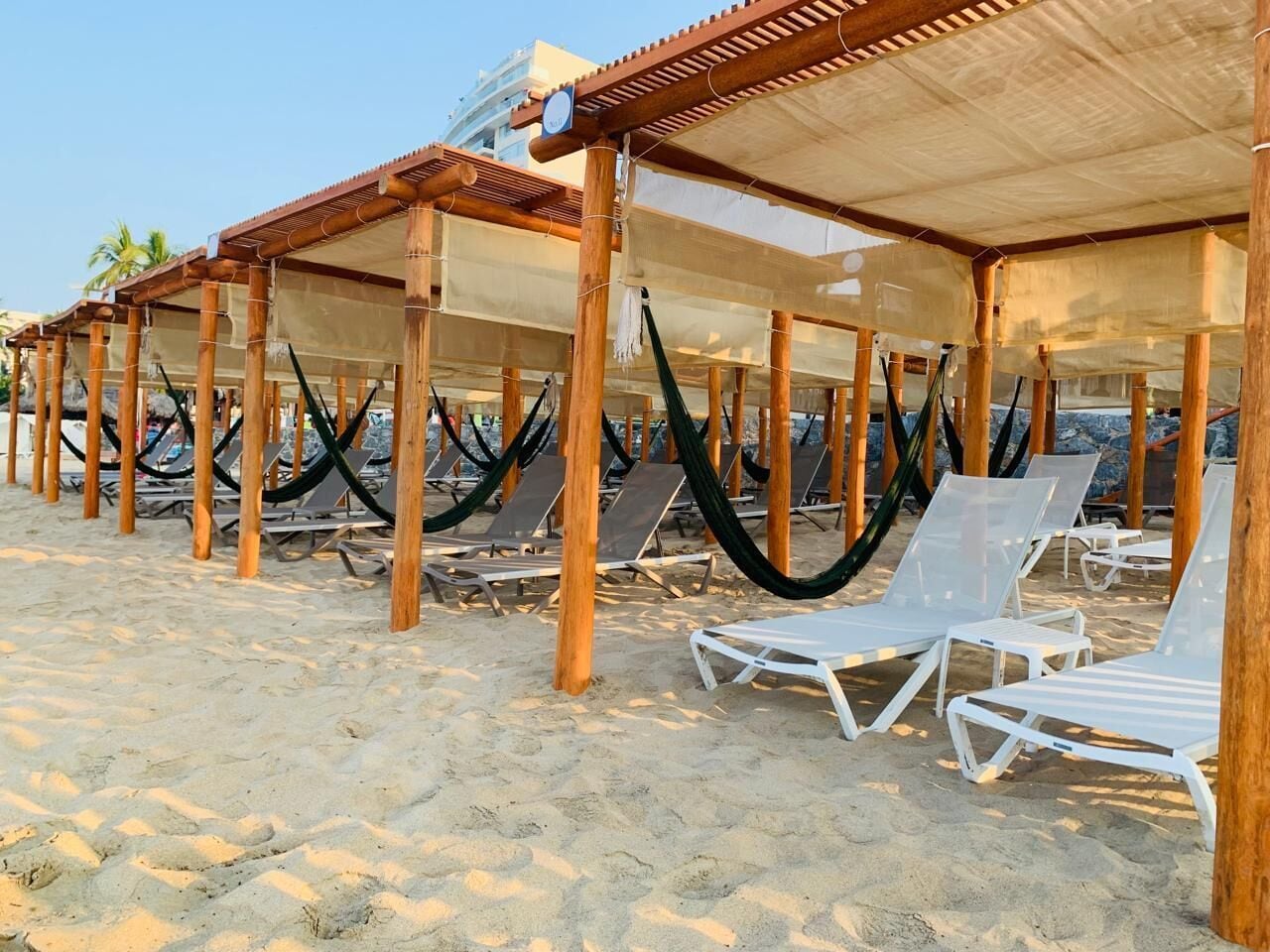 Am Strand, Volleyball, Strandbar