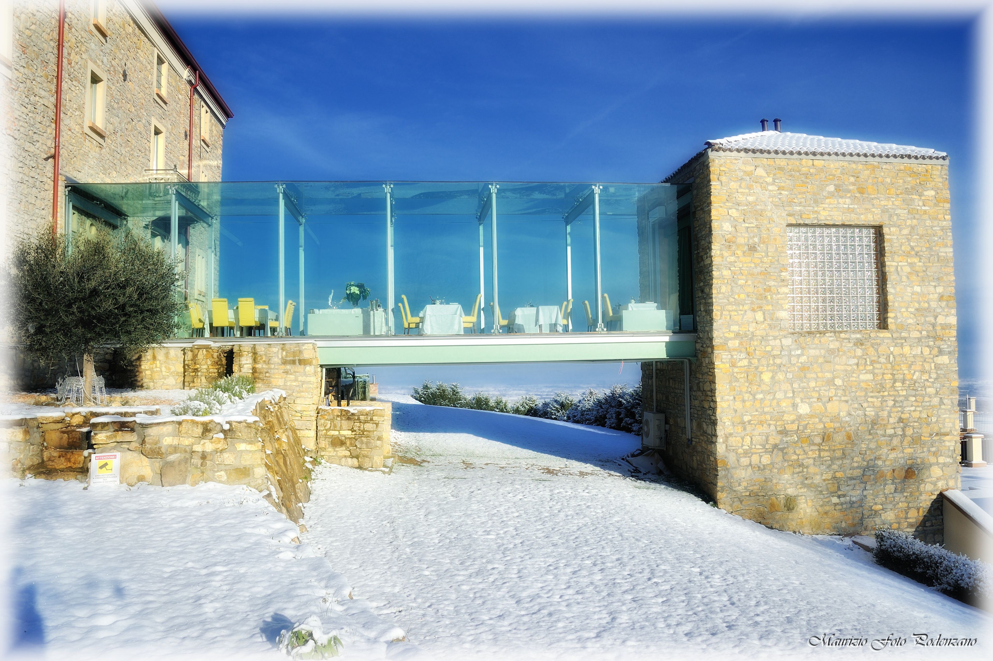 lunch, dinner served; italian cuisine, pool views