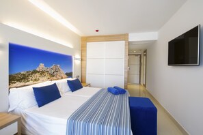 Double Room (no balcony) | Minibar, desk, laptop workspace, blackout curtains - Globales Playa Estepona (Estepona)