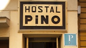 Property entrance - Pension Nuevo Pino (Seville)