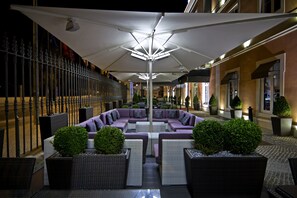Terrace/patio - SANA Silver Coast Hotel (Caldas da Rainha)