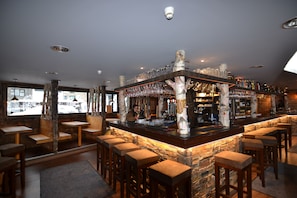 Gastropub, utsikt mot hagen, åpen hver dag