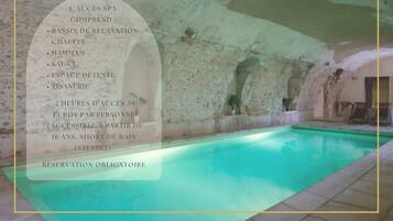 Couples treatment rooms, sauna, hot tub, steam room, body treatments