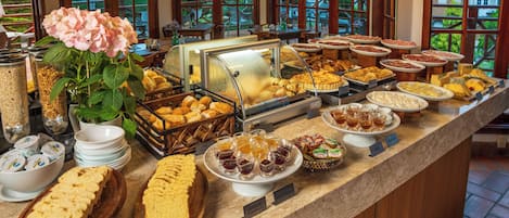 Petit déjeuner buffet