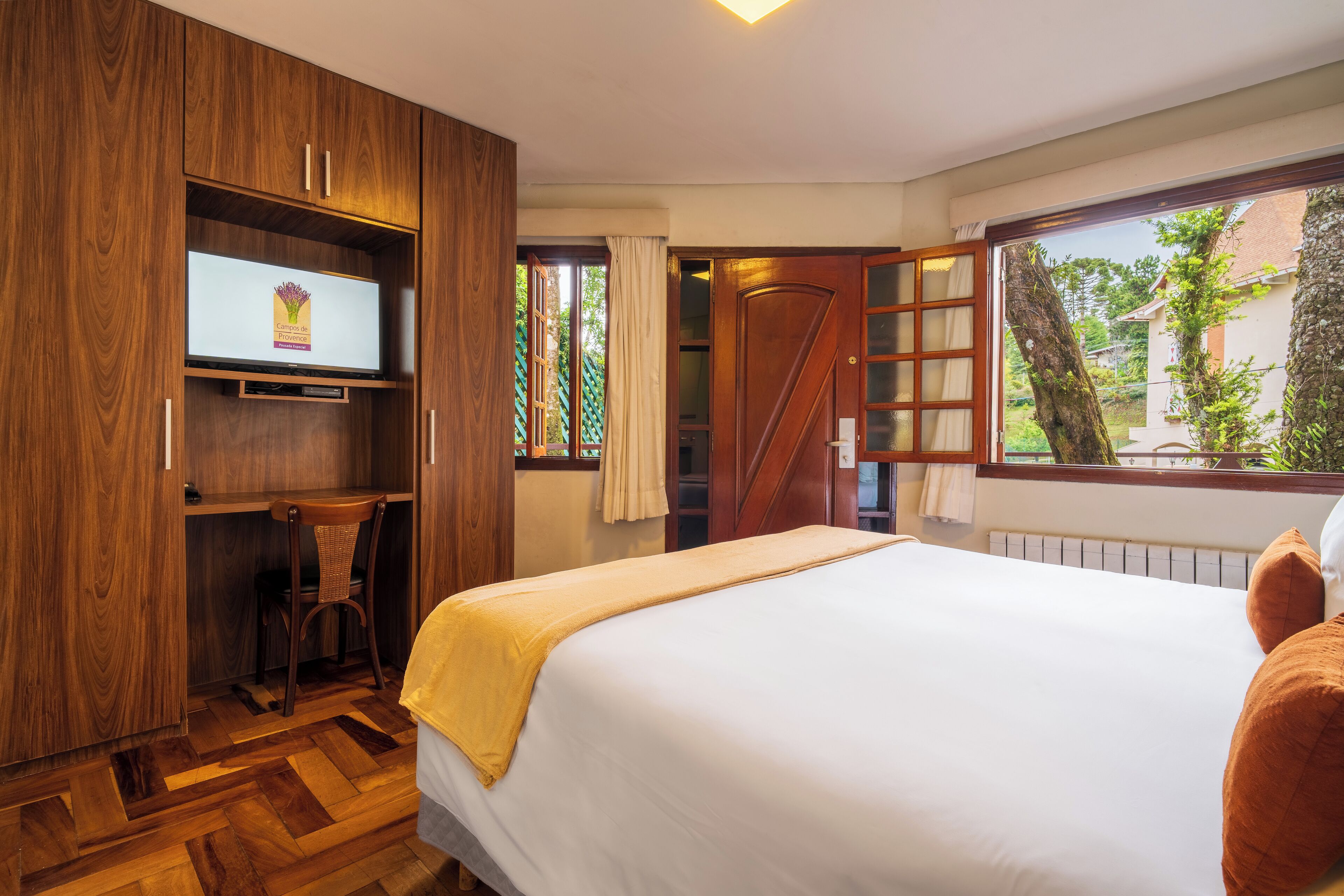 Foto - Pousada Campos de Provence Campos do Jordão