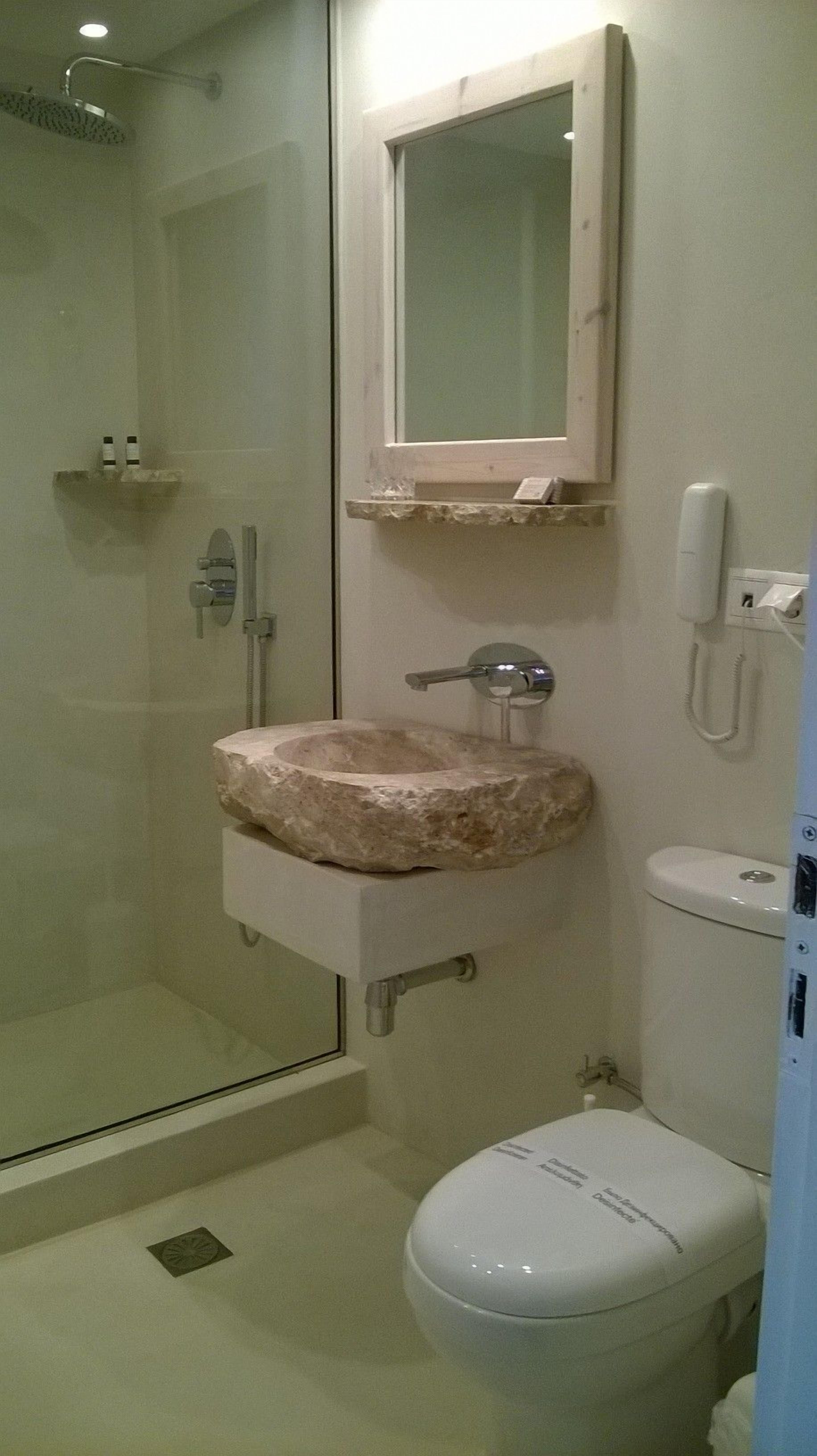 Photo - Scorpios Hotel & Suites