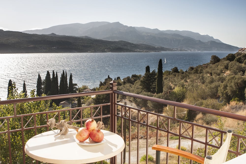 Scorpios Hotel & Suites