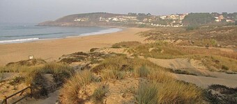 杜爾明蒙塔沃海灘飯店