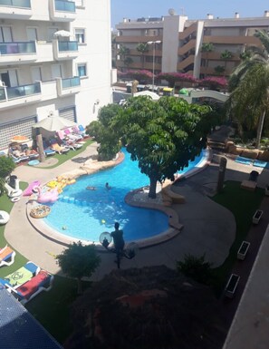 Penthouse, 1 lit double, vue piscine | Vue de la chambre