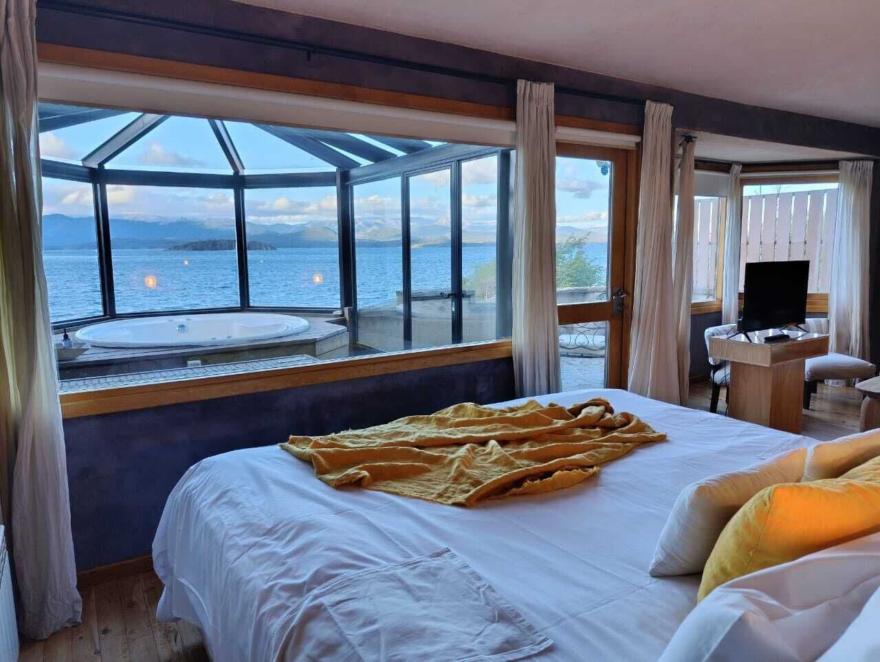 Suite, Lakeside (Lirolay) | 1 bedroom, premium bedding, down comforters, pillowtop beds