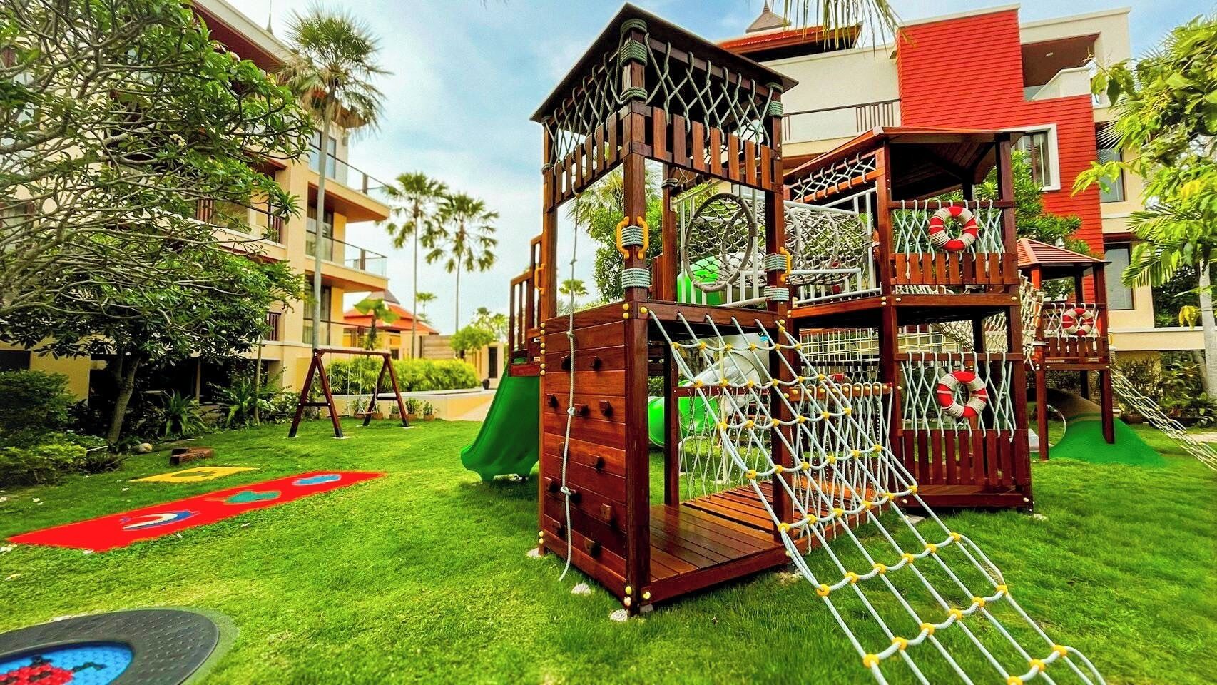 Children's play area - outdoor
