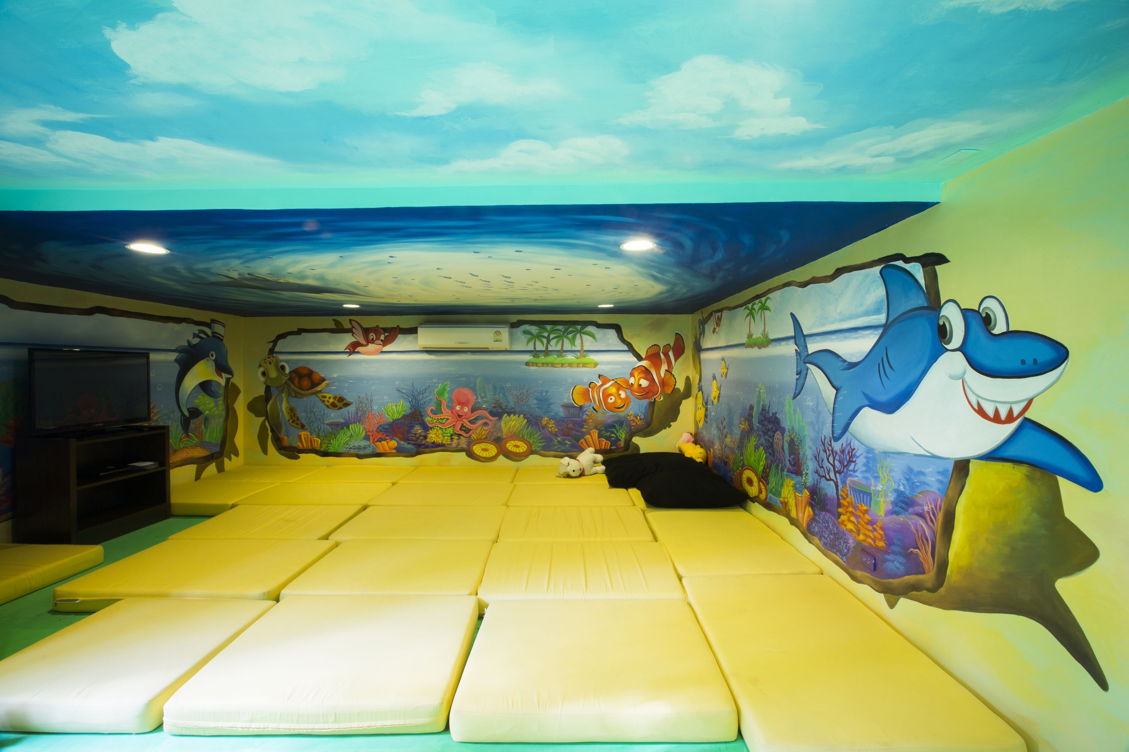 children’s play area – indoor