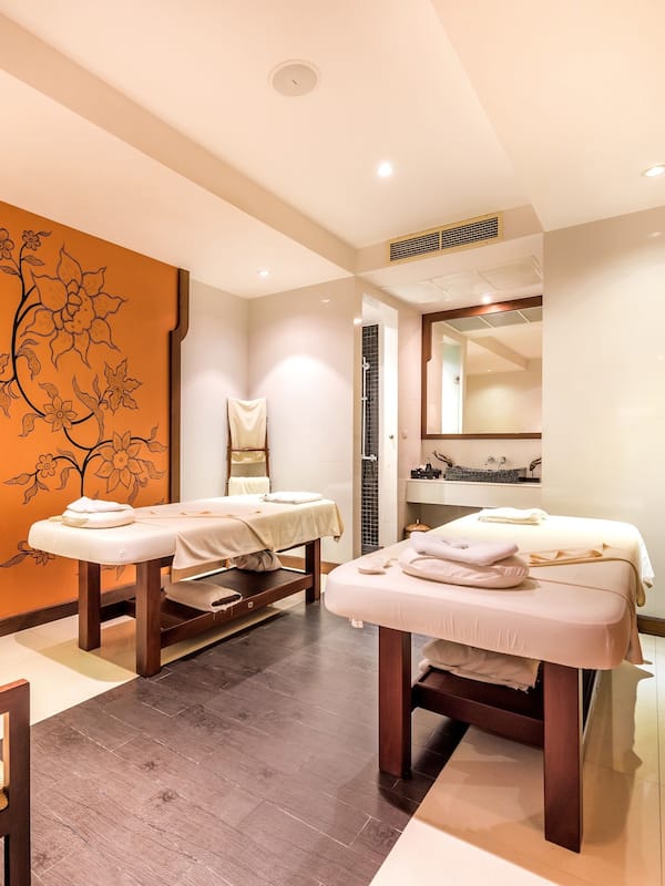 Phòng trị liệu đôi, phòng tắm hơi, trị liệu toàn thân