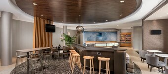 万豪斯普林希尔斐特南河农场套房酒店