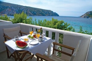 Kamar Triple, pemandangan laut | Pemandangan dari kamar