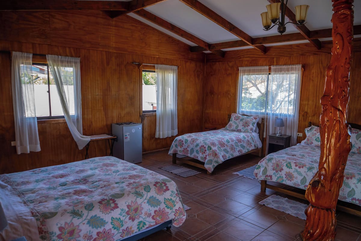 Chambre Familiale, 1 chambre, vue océan | 1 chambre, literie de qualité supérieure, couette en duvet d'oie
