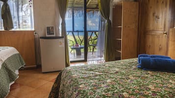 Ropa de cama de alta calidad, edredón, camas Select Comfort y minibar