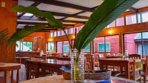 Ảnh chưa phân loại, 5 trong số 116 ảnh, nút