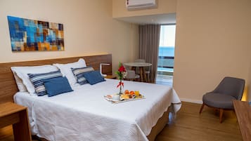 Luxo Vista Mar Casal | In-room safe, free WiFi, bed sheets