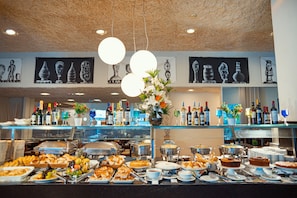 Daily buffet breakfast for a fee - Grande Hotel da Barra (Salvador)