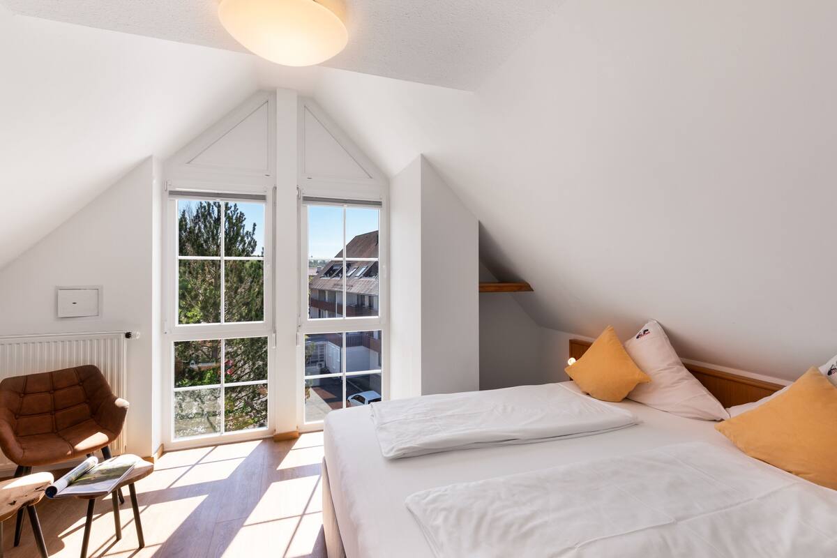 in-room safe, blackout curtains, free wifi, bed sheets