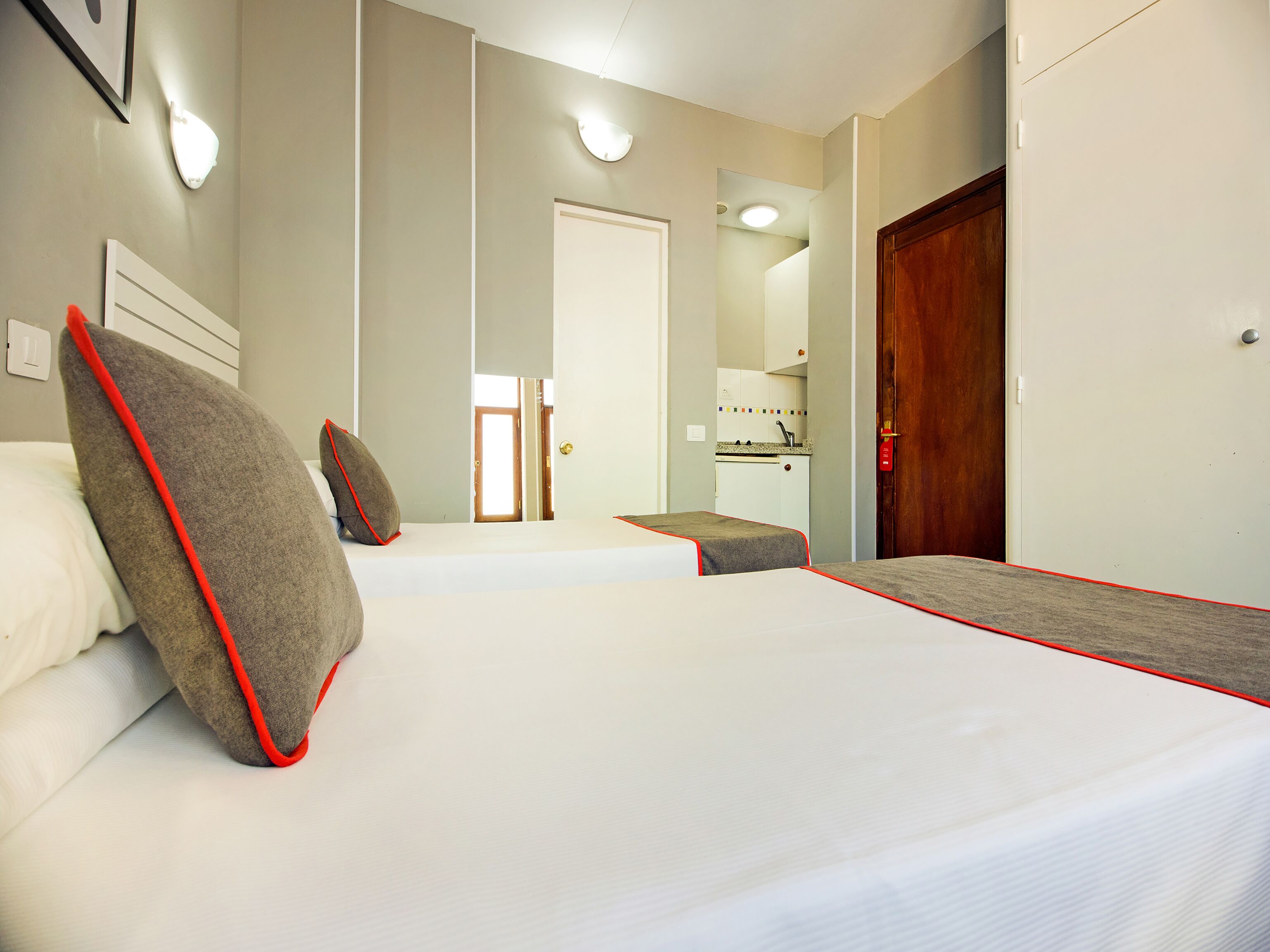 Studio Apartment | Laptopgeeigneter Arbeitsplatz, kostenloses WLAN, Bettwäsche
