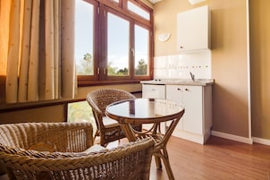 Mini-fridge, stovetop, coffee/tea maker, electric kettle