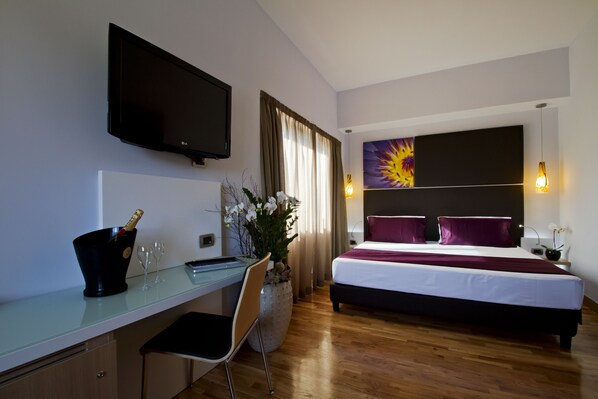 Junior Suite (St. Peter View) | 1 bedroom, premium bedding, minibar, in-room safe