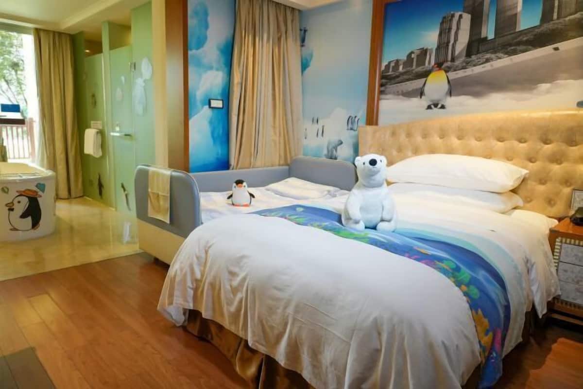 Roba de llit d'alta qualitat, cobrellits i minibar