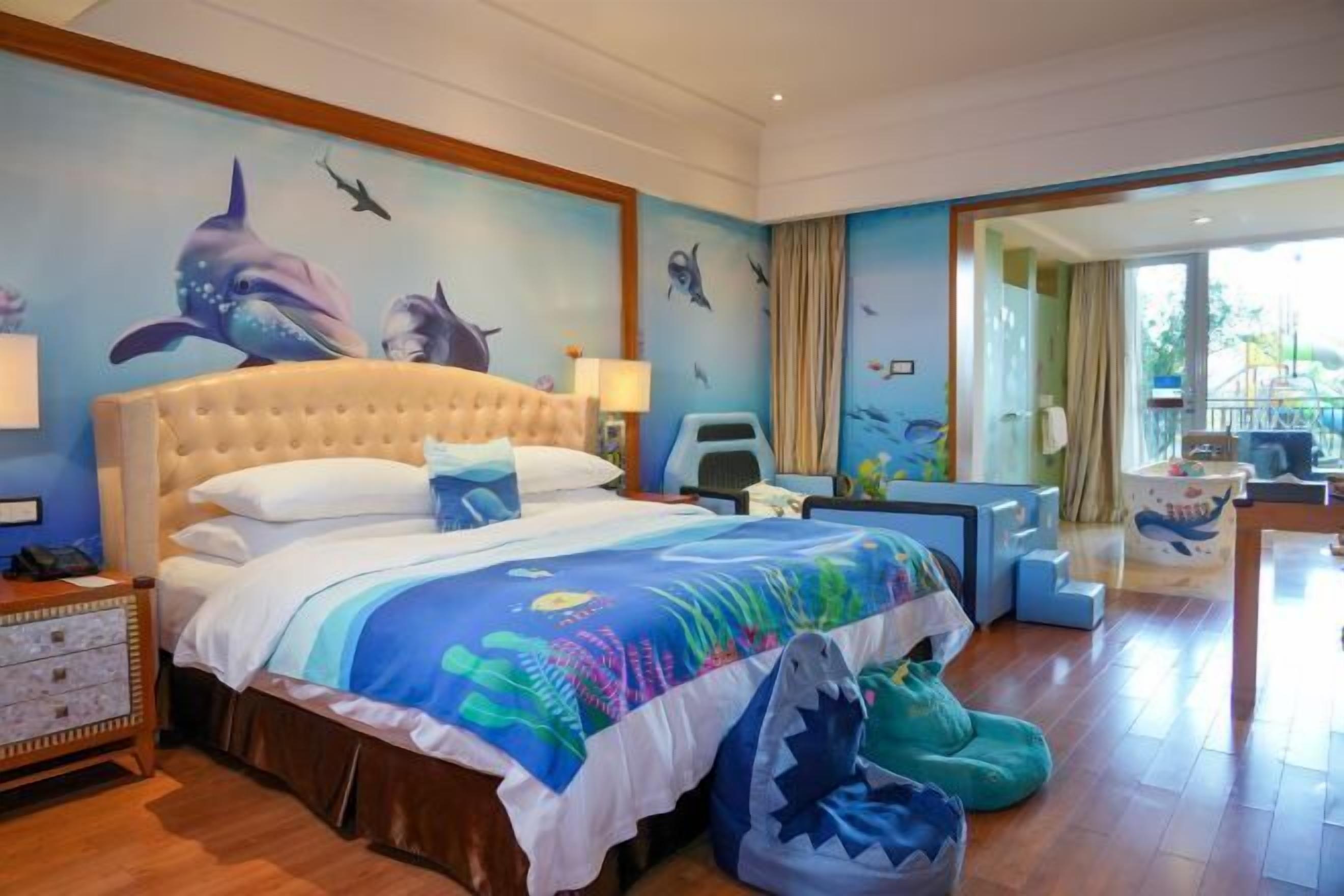 Hochwertige Bettwaren, Daunenbettdecken, Minibar, Zimmersafe