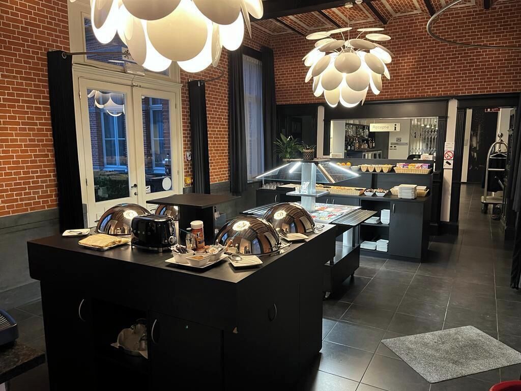 Petit déjeuner buffet compris tous les jours