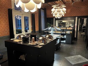 Petit déjeuner buffet compris tous les jours