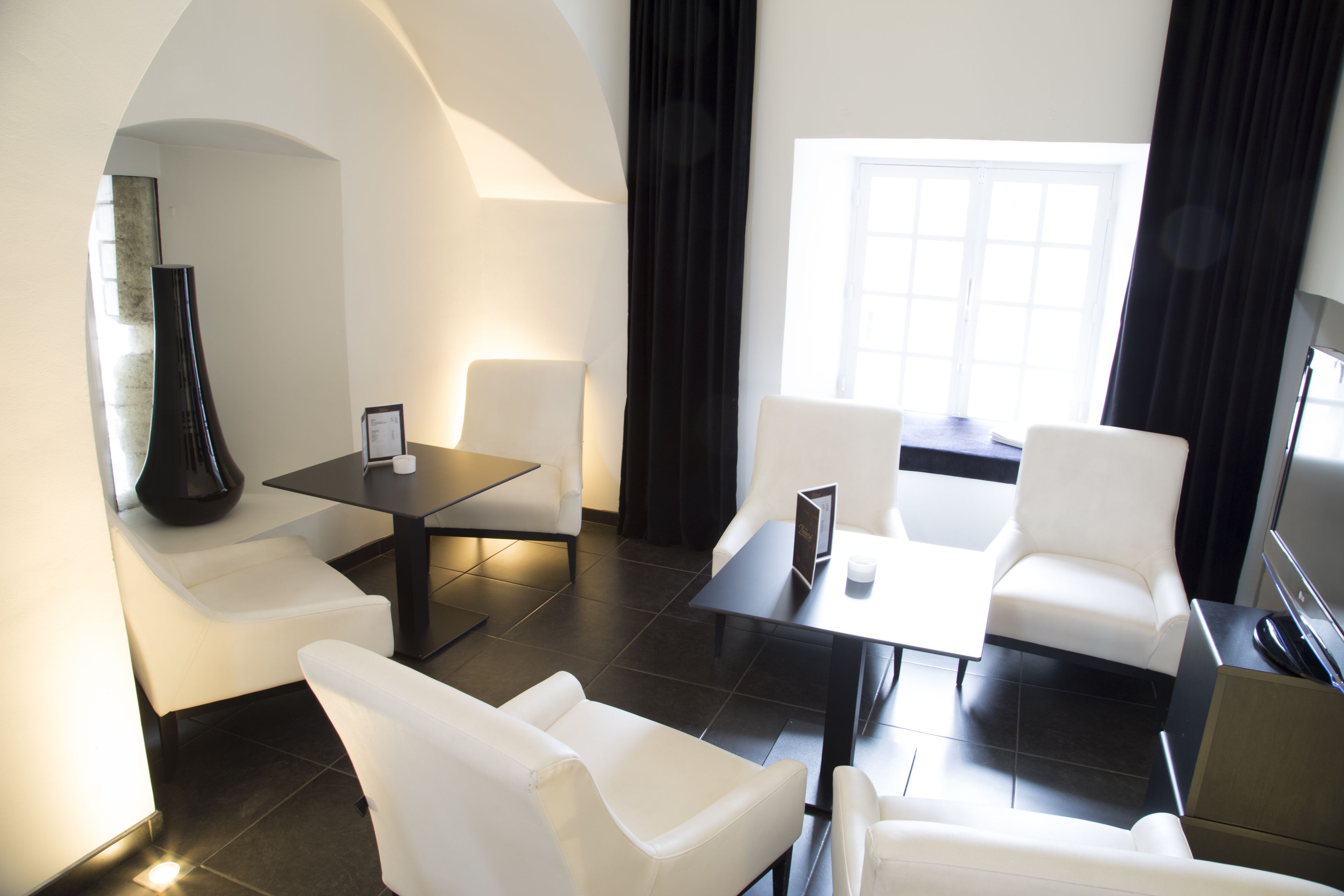 Coin salon dans le hall