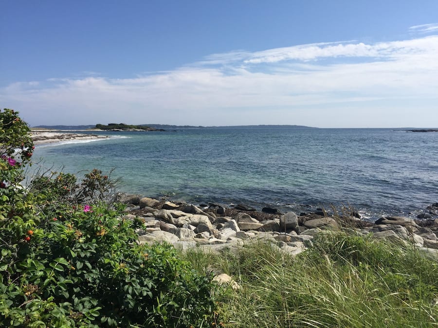 Nær stranden og strandbar