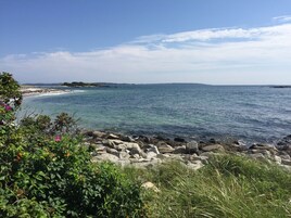 Beach nearby, beach bar