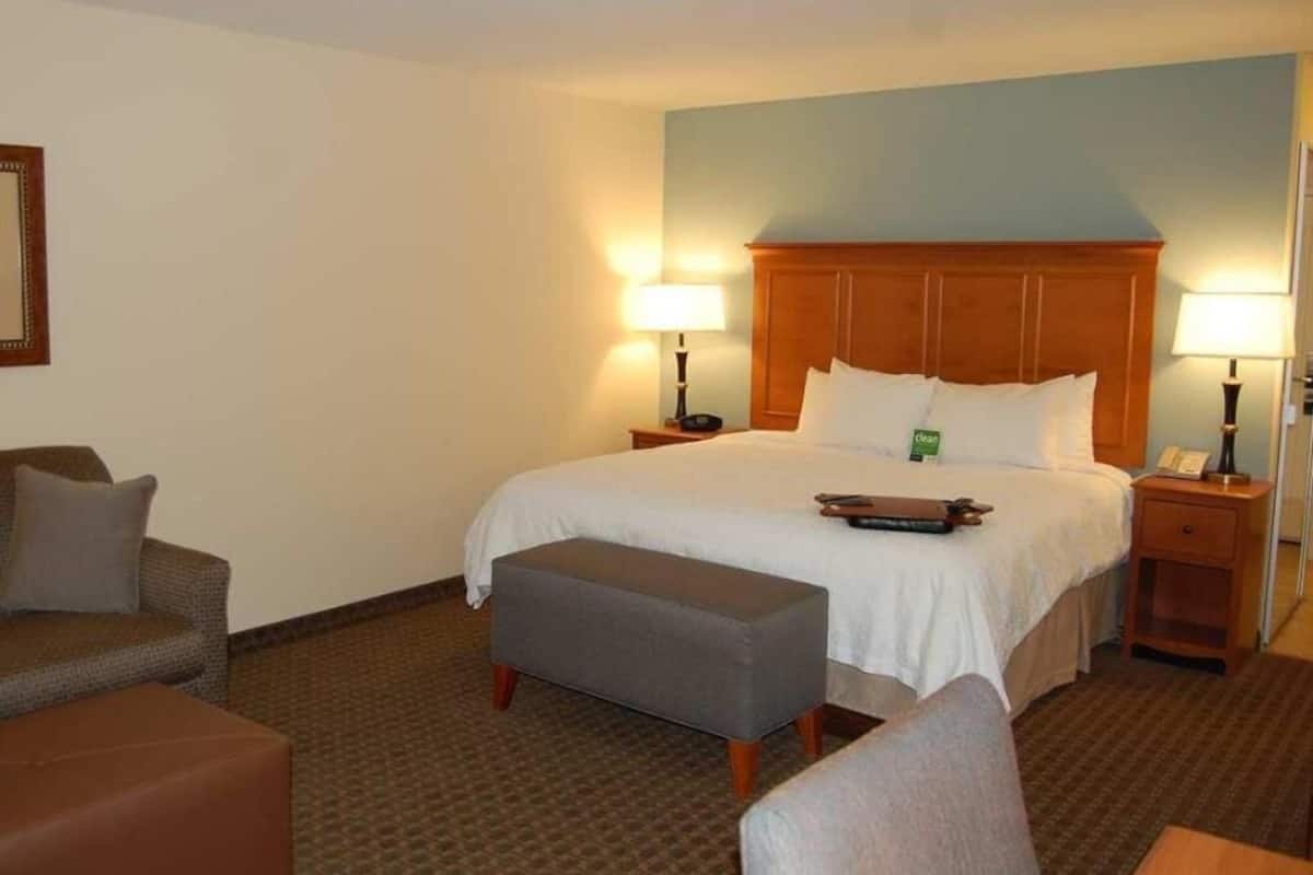 In-room safe, free rollaway beds, free WiFi, bed sheets