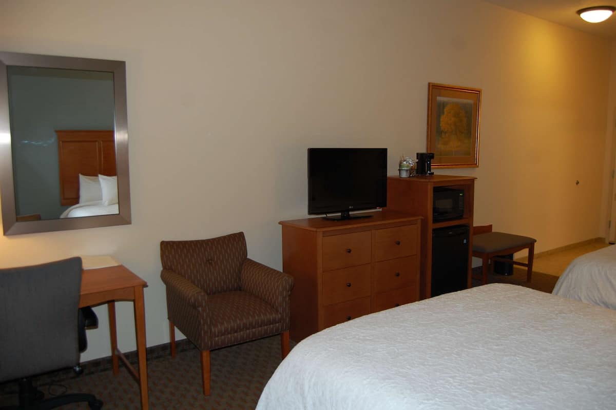 In-room safe, free rollaway beds, free WiFi, bed sheets