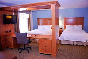Suite, 2 Queen Beds, Non Smoking | In-room safe, free rollaway beds, free WiFi, bed sheets - Hampton Inn Sidney NE (Sidney)