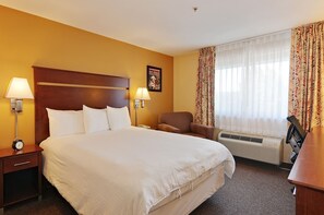 Desk, iron/ironing board, free WiFi, bed sheets - Georgetown Inn (Seattle)